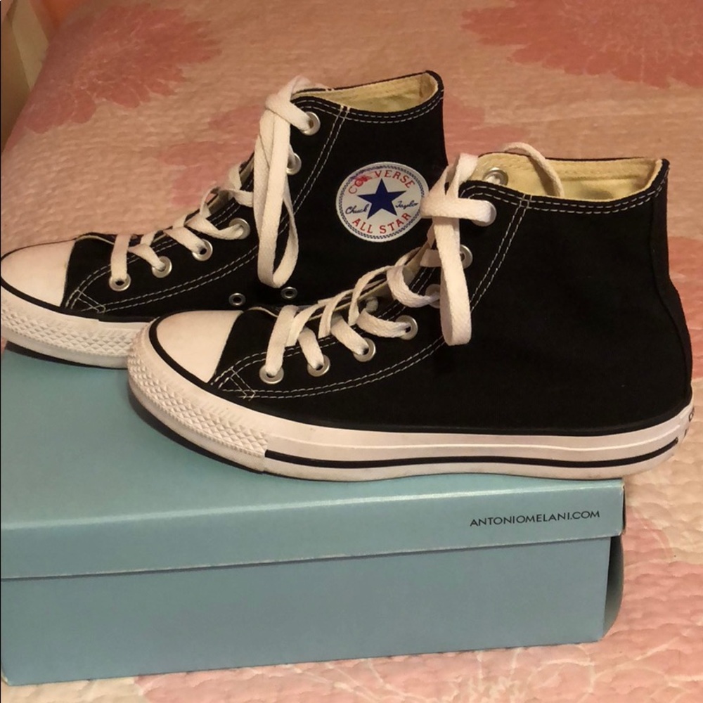 Black high top Converse size 7